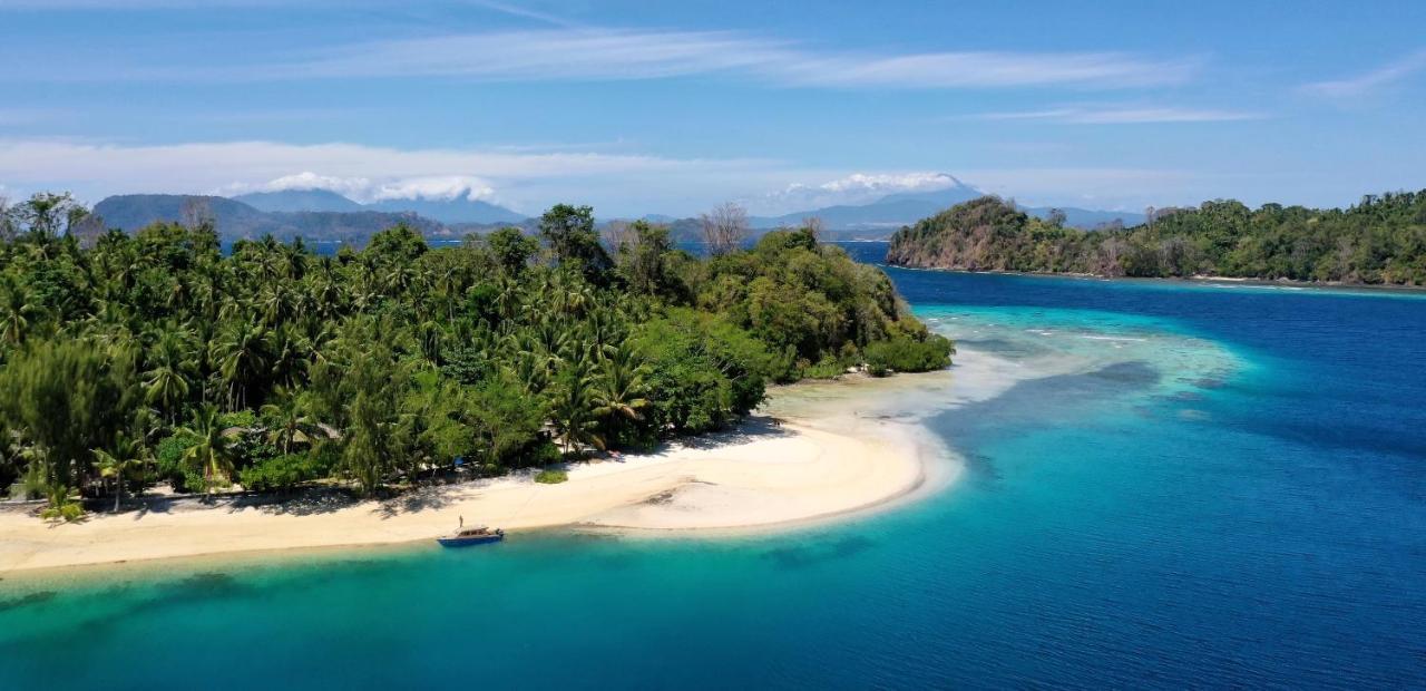 Blue Bay Divers Likupang Bangka المظهر الخارجي الصورة